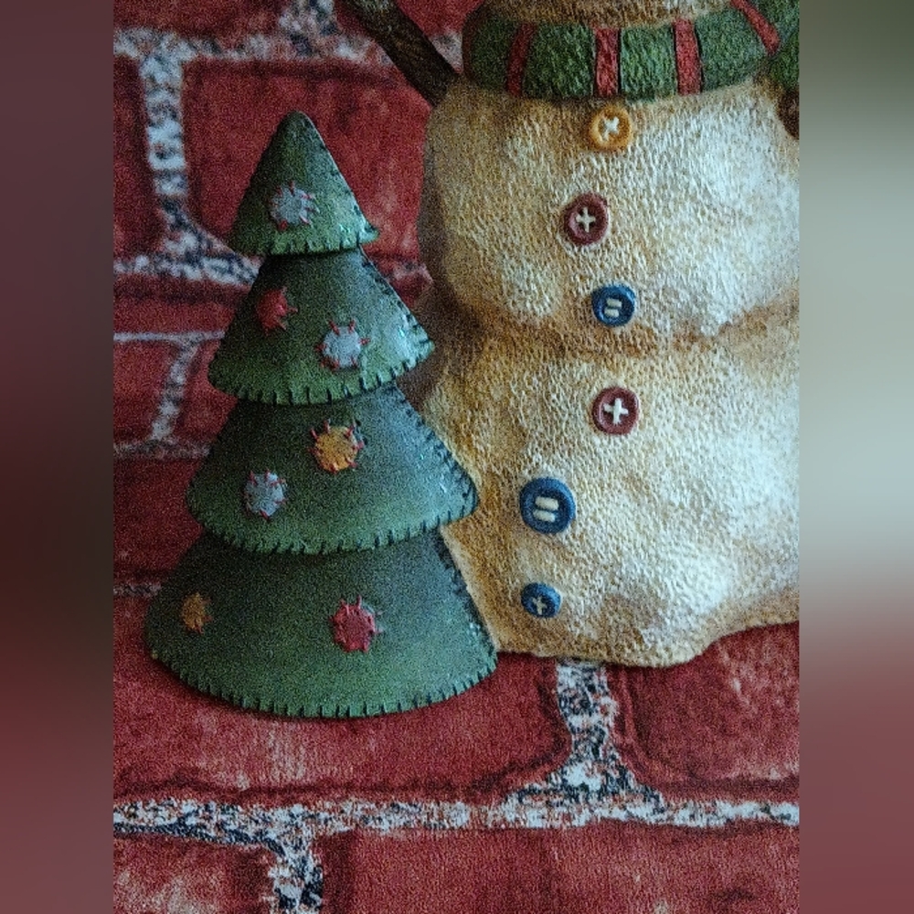 𝑳𝒂𝒏𝒈 & 𝑾𝒊𝒔𝒆 𝑩𝒊𝒓𝒅 𝑰𝒏 𝑺𝒏𝒐𝒘𝒎𝒂𝒏 𝑯𝒂𝒏𝒅 𝑭𝒊𝒈𝒖𝒓𝒊𝒏𝒆 - Picture 6 of 16